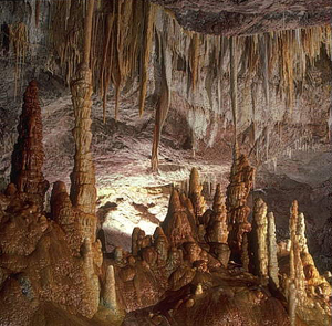 speleothem.jpg (106856 bytes)